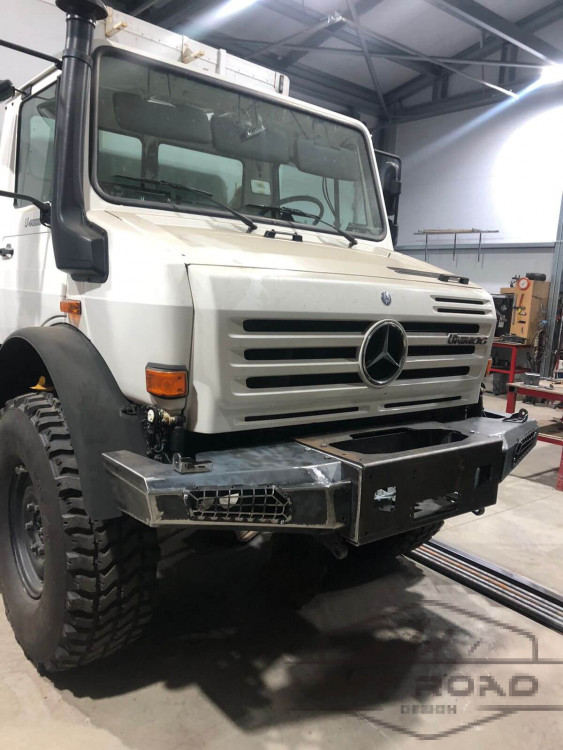 Mercedes Benz Unimog U4000