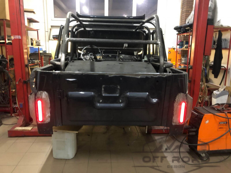 Уаз Hunter V8
